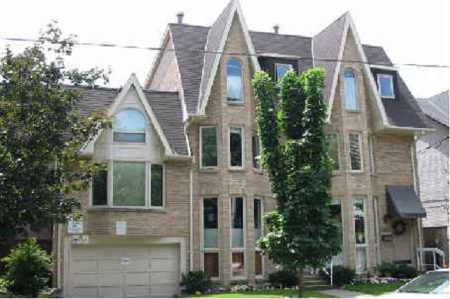 95 Summerhill Avenue Townhouses